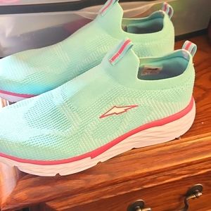 Avia summer shoes